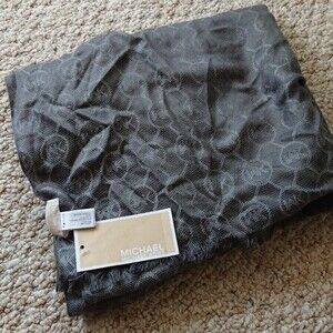 MICHAEL MICHAEL KORS Jet Set Logo Monogram Jacquard Long Scarf Wrap Silver Gray